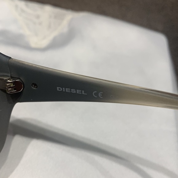 Brand New Diesel Oversized Shades - Picture 5 of 9